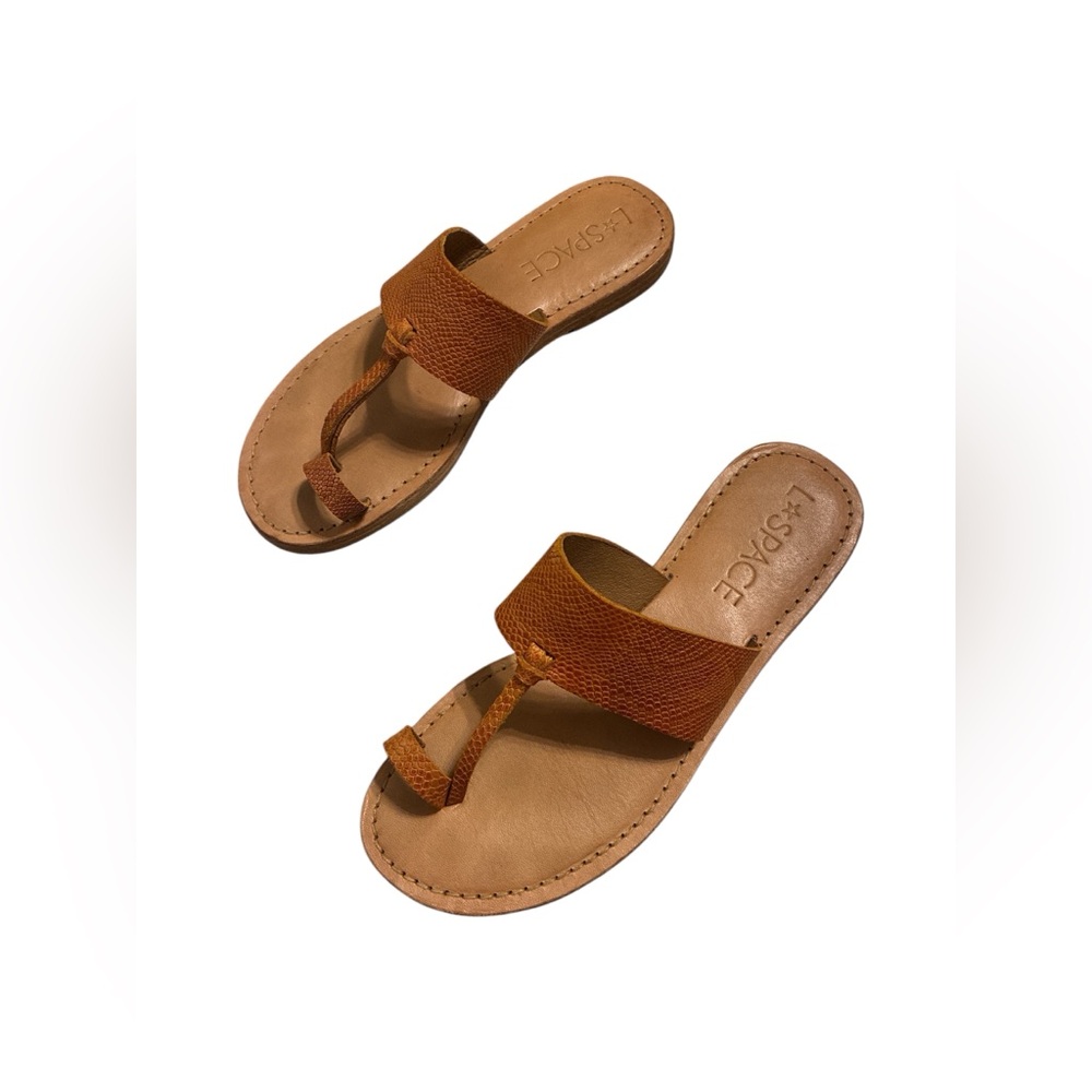 L*Space Miramar Handmade Tan Leather Snake Embossed Toe Post & Loop Sandals - Picture 11 of 13